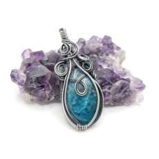 Apatite Pendant in Oxidized Silver