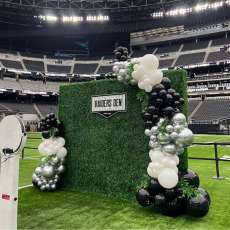 Grass Wall With Balloons