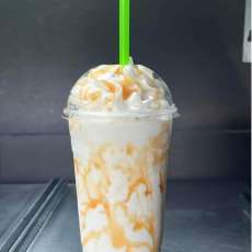 Vanilla Shake With Caramel Drizzle