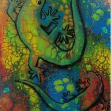 Chameleon Acrylic Pour