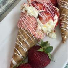 Strawberry Crunch Cheesecake Cone