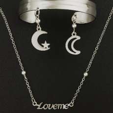 ✨ Set Moon & Love by Forever Linked ✨
