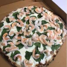 Steam Shrimp With Spinach and White Sauce