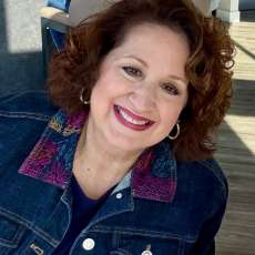 Lynn Marie Badamo