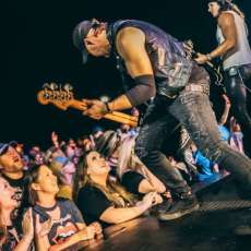 The Pygmies Focus on Crowd Interaction