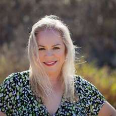 Debbie Hennessey (1)