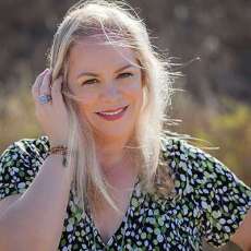 Debbie Hennessey (3)