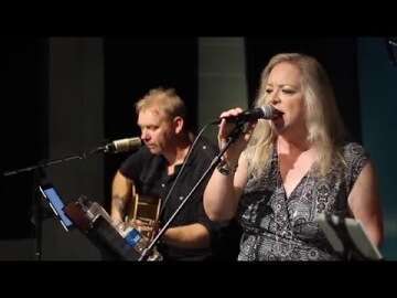 Debbie Hennessey, Jeffery Marshall (Live 1)