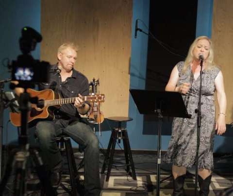 Debbie Hennessey, Jeffery Marshall (Live 2)