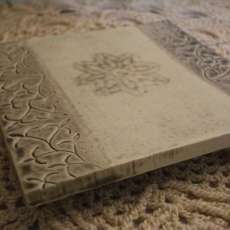 Antique look trinket dish/sushi dish