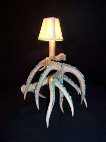 White tail turquoise lamp