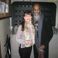 Vickie Russell opens for Richie Havens