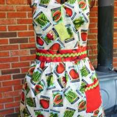 Veggie Seed and Tomatoe Print Reversible Apron