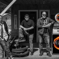 Wil Van Winkle and the Sixpins