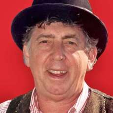 Jim Alberti, Third-Generation Flea Circus Owner