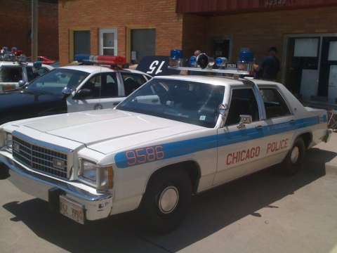 Vintage Police Car at Cruise 11
