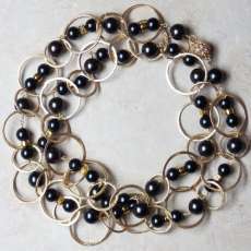 Pearls 'n' Chain