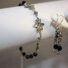 Silver Flowers with black beads - Handmade Bracelet & Earrings