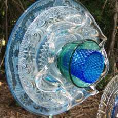 Garden Glass Flower: Curvy Swirly Blue