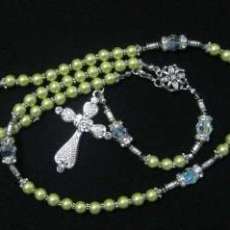 Valenciana, Magnetic Rosary Necklace