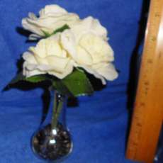 White silk roses (3), small vase