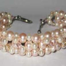MULTI-PEARL AND CRYSTAL WOVEN BRACELET