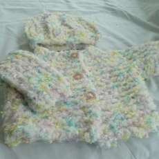 BABY CARDIGAN AND HAT SET