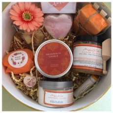 Super Gift Box Featuring Prosperity Candle $60.00