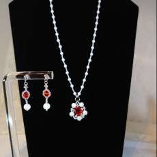 Red Crystals Snowflake Necklace & Earrings