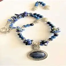 Handmade Lapis  Lazuli Gemstone Pendent with Lapis chips Necklace Set. Lapis