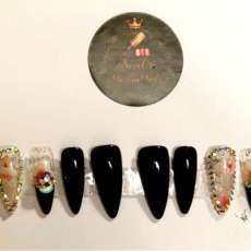 Black Floral- Press on Nails