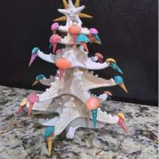 Knobby starfish Christmas tree