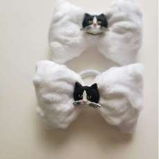 White Soft Fluffy Crease-Resistant Set of 2 Bows With Black Cats Elastic Size:M