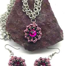 Chained to Fuchsia Necklace and Erring Set