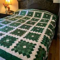 Handmade Patchwork Christmas Quilt in Green