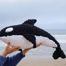 Giant Orca Handmade/knit