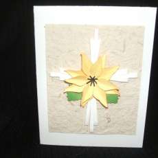3D white cross with daisy