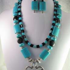 Turquoise, Black Agate, Silver Pendant Beaded Necklace
