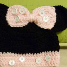 Minnie Mouse crocheted hat