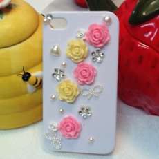 DIY iphone 4 case, iphone 4s case:Flowers&crystal