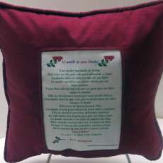 A Mothers Love Pillow in Spanish