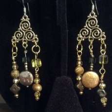 Freshwater pearl and Crystal earrings