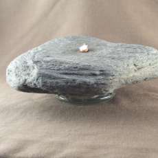 Beach Stone Oil Candle